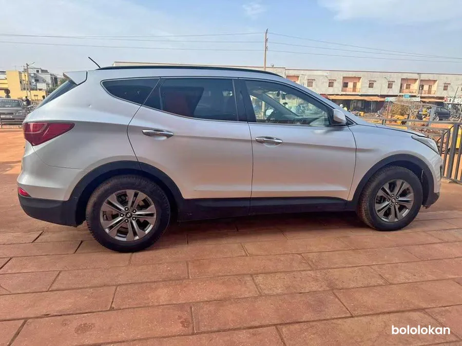 Hyundai Santafé 2015 (image 1)