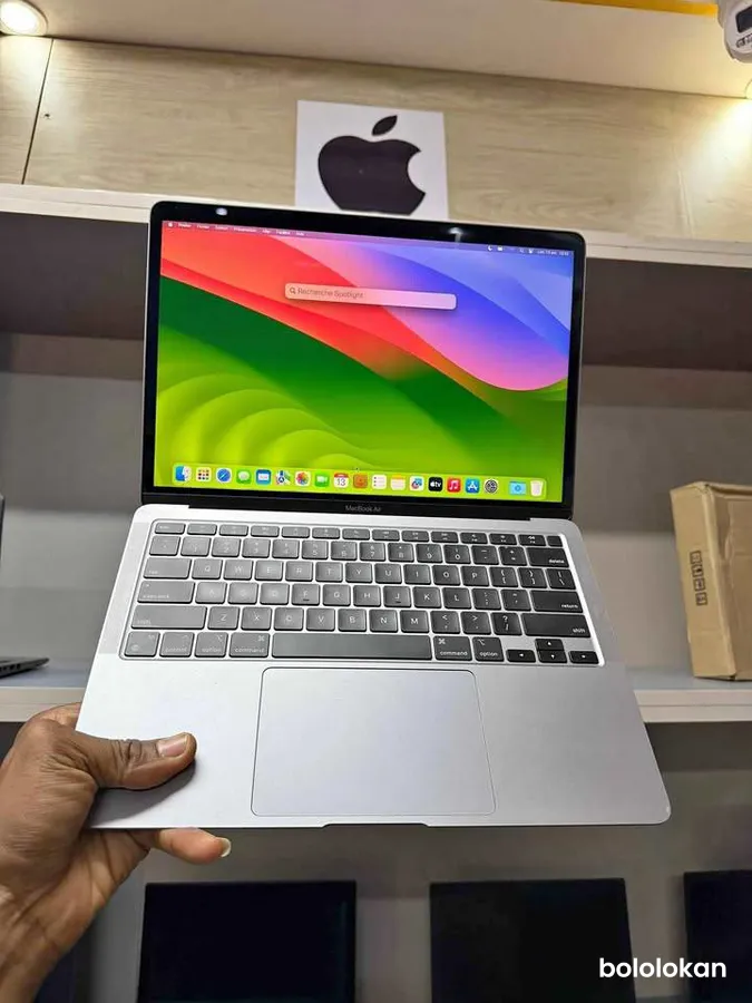 MacBook air 2020 (image 1)