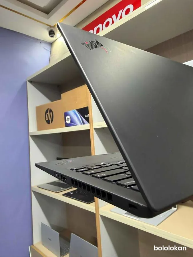 Lenovo Thinkpad X1 carbon Gen 8 (image 7)