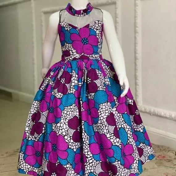Jolies robes de princesses en wax basin et brodé (image 4)