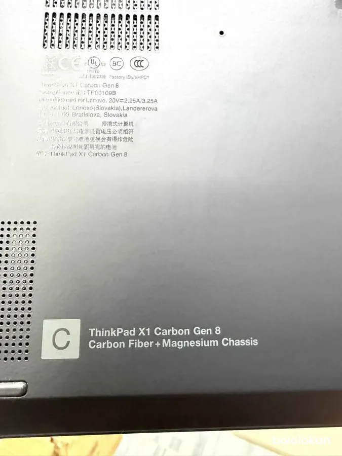 Lenovo Thinkpad X1 carbon Gen 8 (image 3)