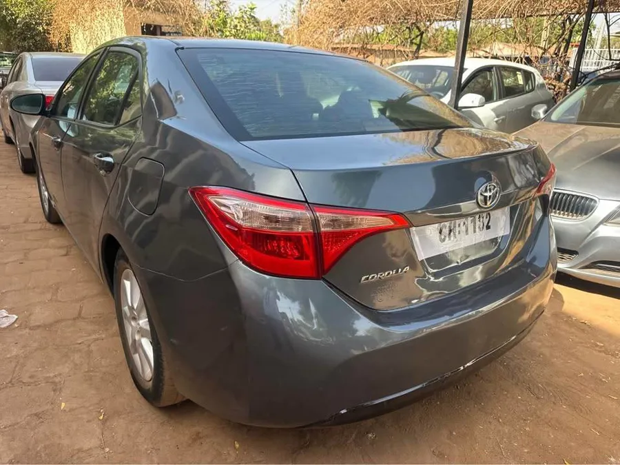Toyota Corolla 2017 à vendre (image 2)