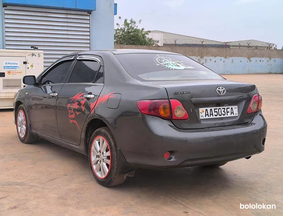 Toyota Corolla S Année 2010 (image 7)