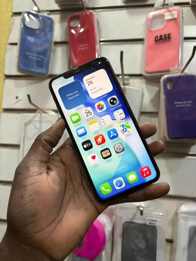 iPhone 11 Pro Max – 256 Go (image 2)