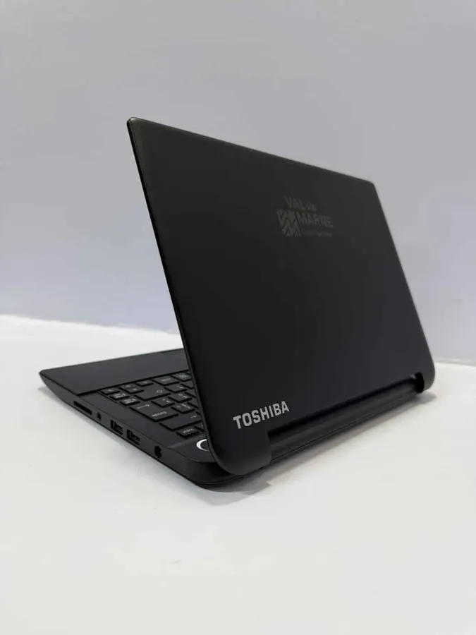 Toshiba Satellite Pro NB10-A-125 (image 2)