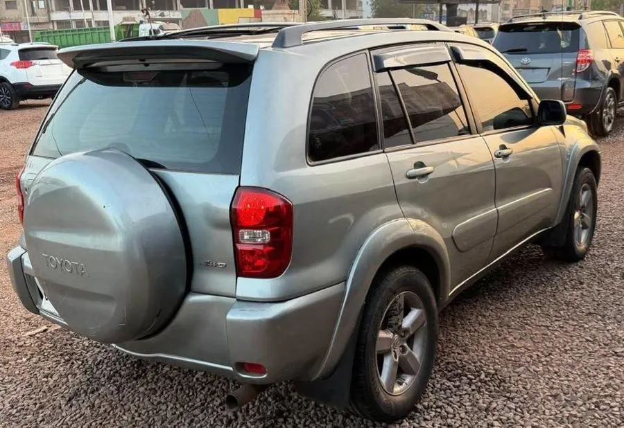 Toyota rav4 année 2005 (image 4)
