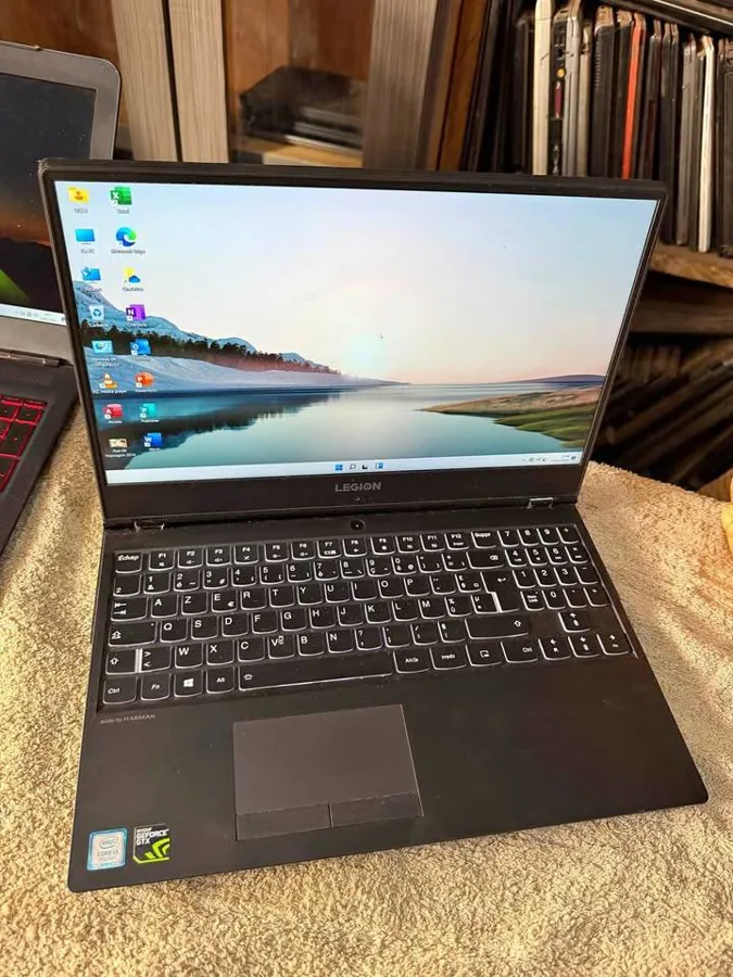 Lenovo LÉGION intel core i5 8th gen (image 1)