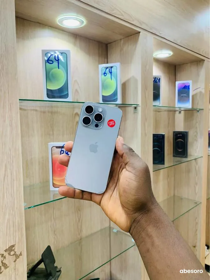 iPhone 15 pro 128gb (image 2)
