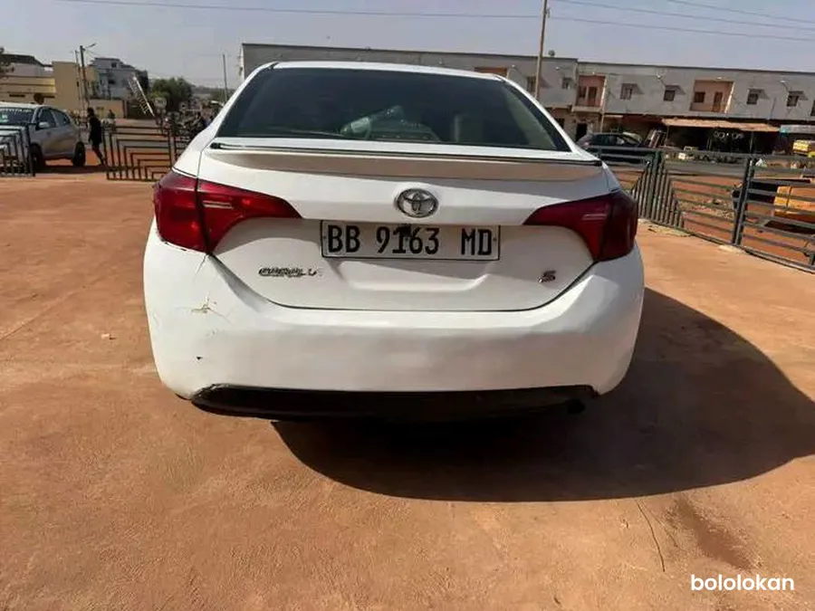 TOYOTA COROLLA S  2014 (image 4)