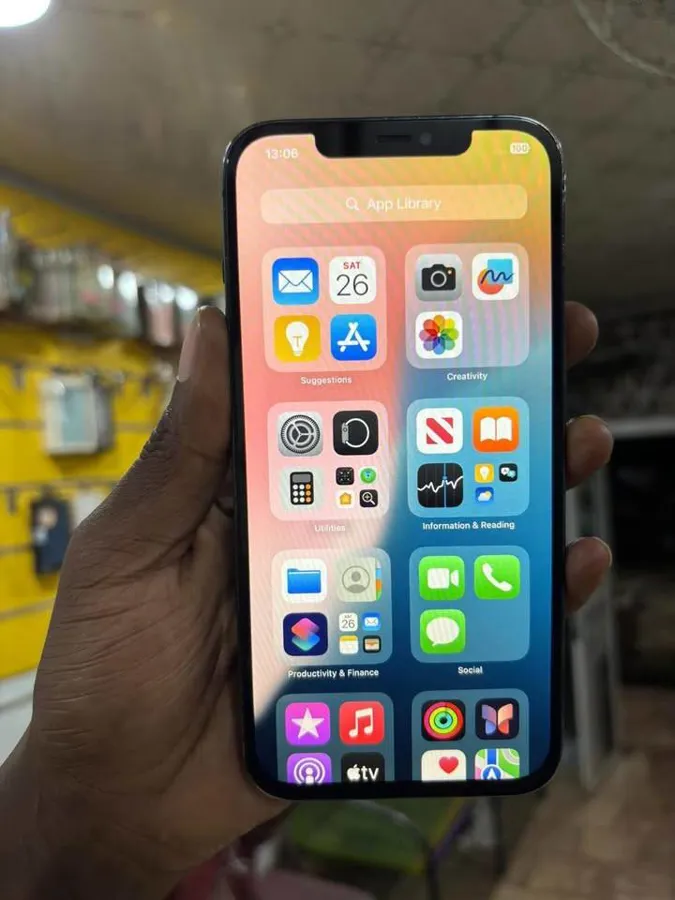 iPhone 12 Pro Max Face ID off (image 9)