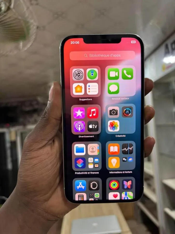 iPhone 12 Pro Max Face ID off (image 5)
