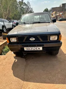 Pickup Nissan D21 – Année 1999 (Diesel)