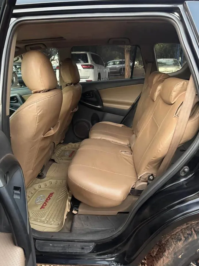 Toyota Rav4 limited 2010 (image 6)