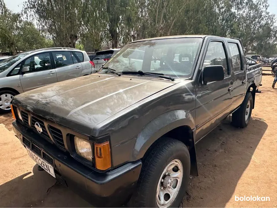 Pickup Nissan D21 – Année 1999 (Diesel) (image 4)