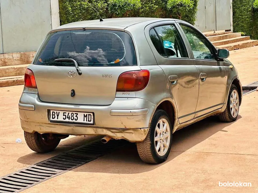 TOYOTA YARIS 2005 (image 1)
