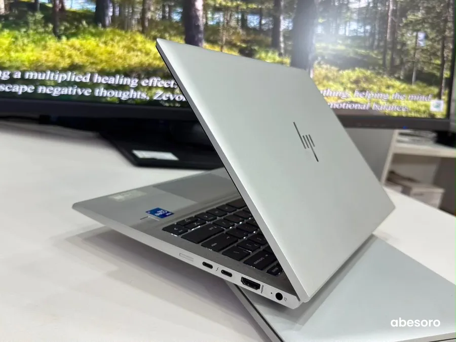 HP ELITEBOOK 840 G8 (image 5)