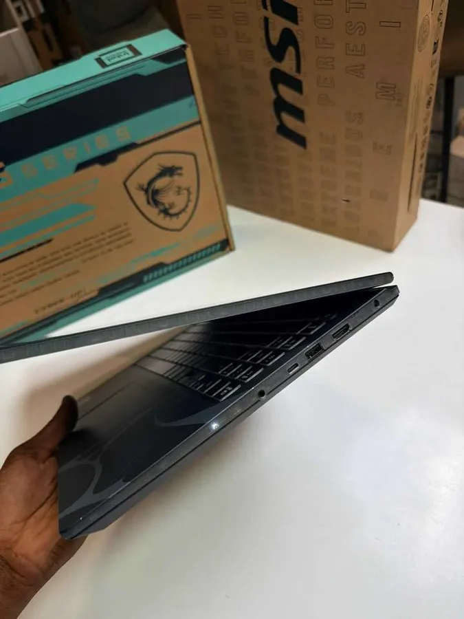 MSI Cyborg 15 B13WEKG (Gaming Laptop) (image 5)
