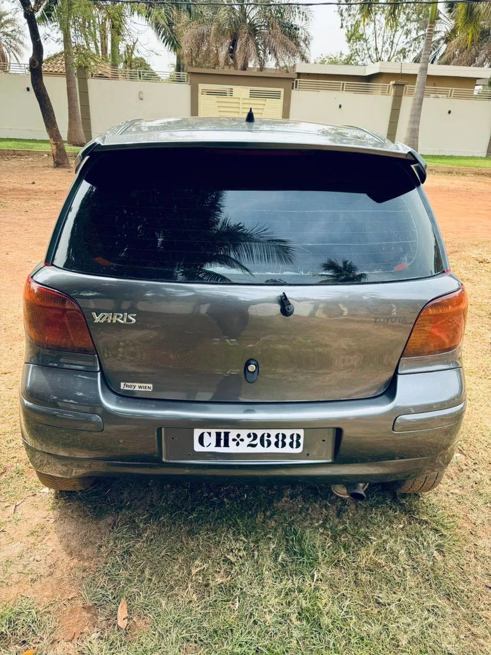 Toyota Yaris 2005 exellent état (image 3)