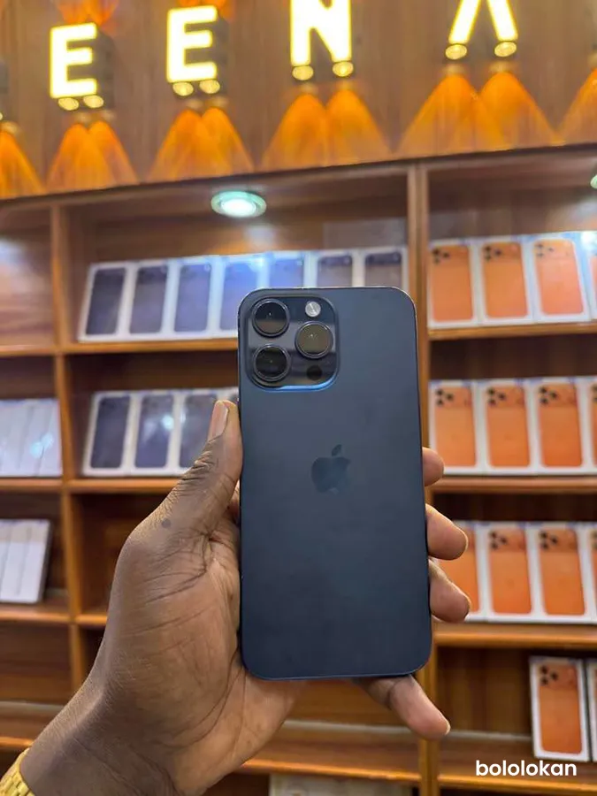 iPhone 15pro Max 256go (image 1)