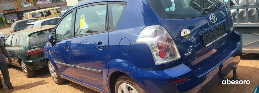 Toyota verso (image 1)