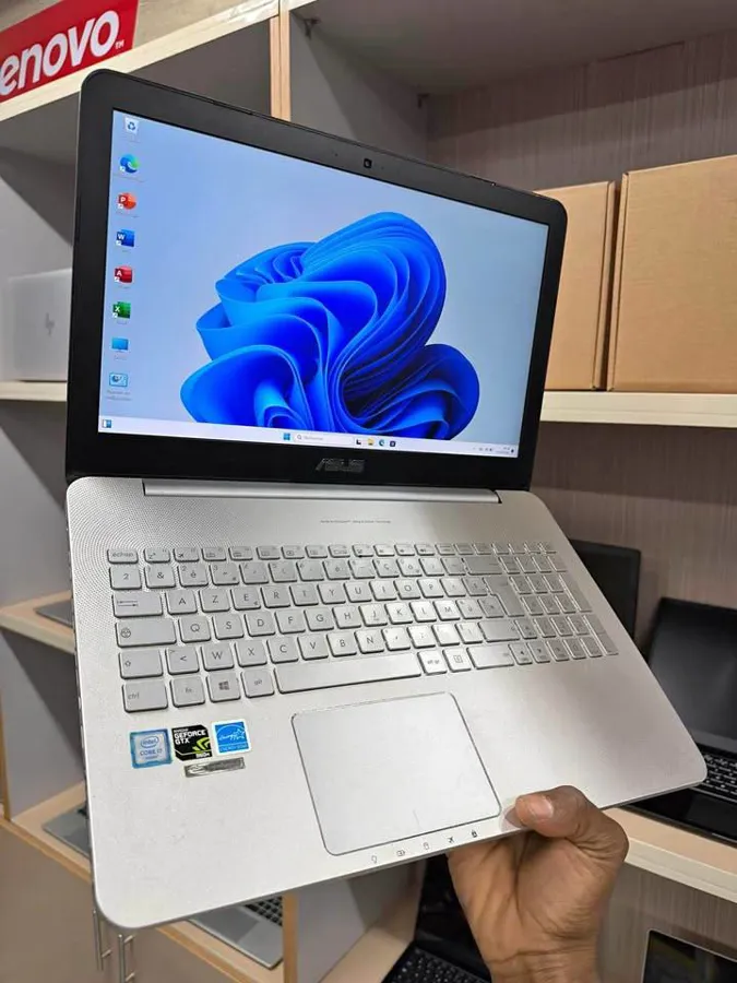 💻 ASUS N552VW (image 1)