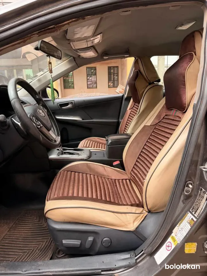 Toyota Camry 2014 (image 10)