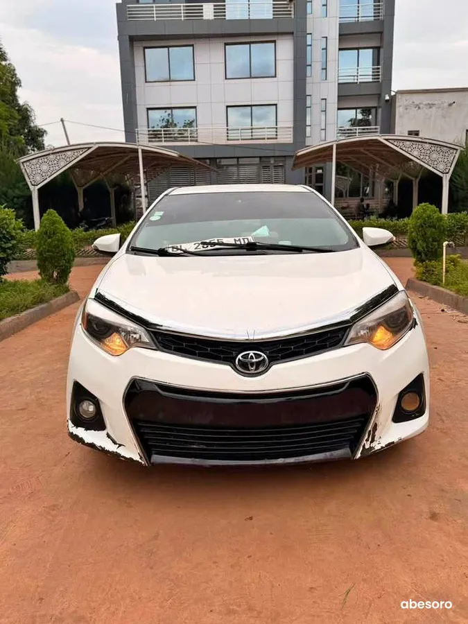 Toyota Corolla 2014 (image 1)