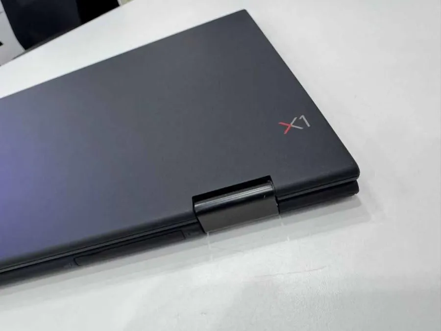 💻 Lenovo ThinkPad X1 Yoga (image 5)