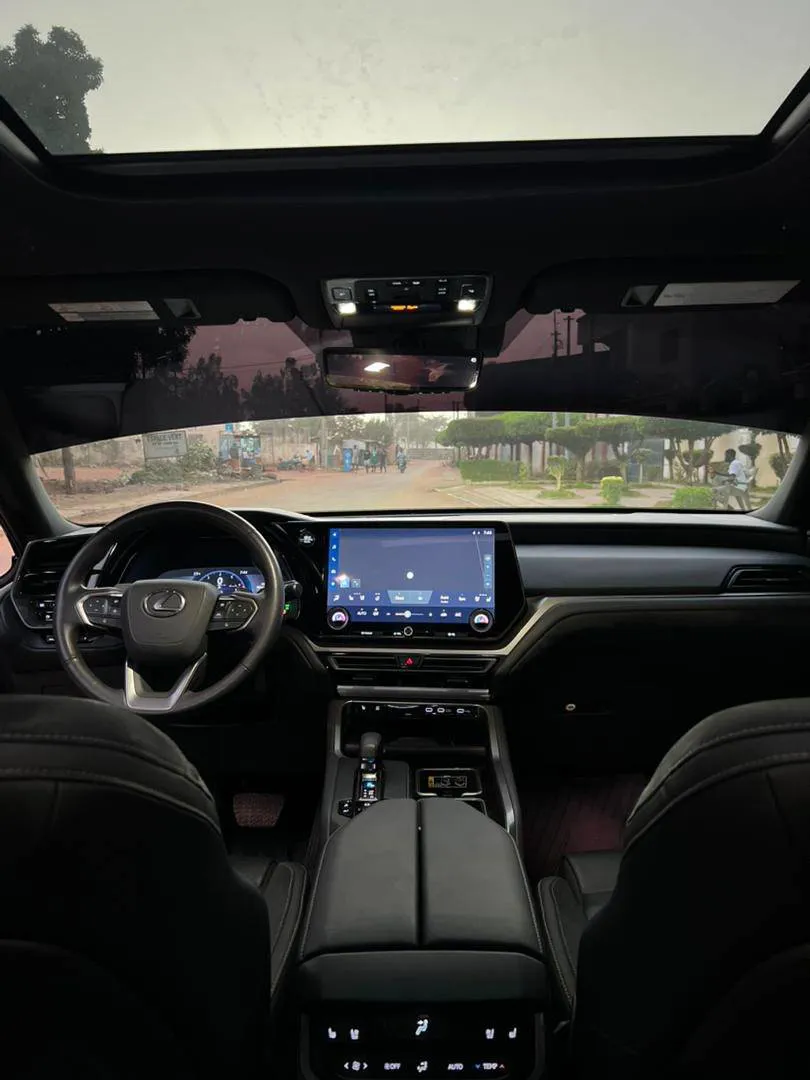 lexus TX YEAR 2025 (image 10)
